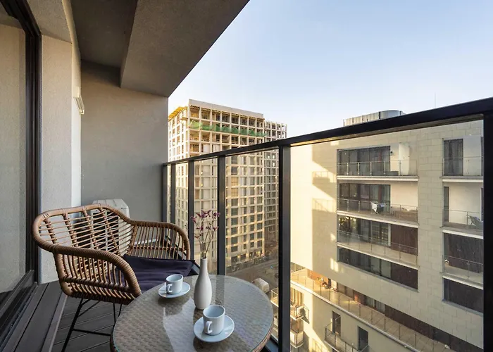 Apartment Stylish With Parking By Renters