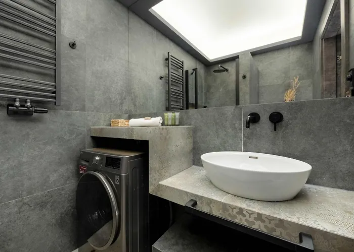 Stylish With Parking By Renters * Wroclaw