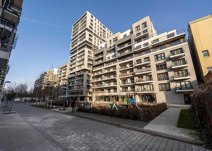 Stylish With Parking By Renters Vratislav